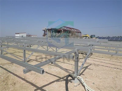 Solusi Pemasangan Tenaga Surya Utilitas